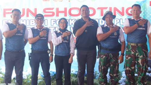 Bupati Waykanan Apresiasi Polres, Sekda Juara Tembak Reaksi