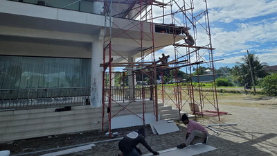 Minim Pengawasan, Proyek Rehab Gedung DPRD Pesibar Abaikan K3