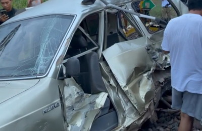 Babaranjang Hantam Kijang Kapsul di Abung Selatan