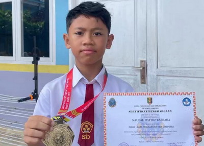 Tampil Gemilang, Naufal Hafidz Baskara Raih Emas Lampung Student Olympic