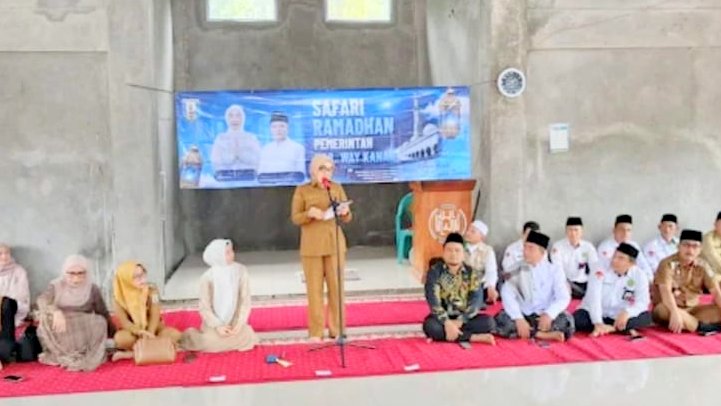 Bupati Waykanan Ajak Tingkatkan Kepedulian Sosial di Bulan Ramadan