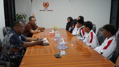 Lepas Atlet Gulat ke Kejurnas, Ketum KONI Lampung Dorong Penambahan Atlet