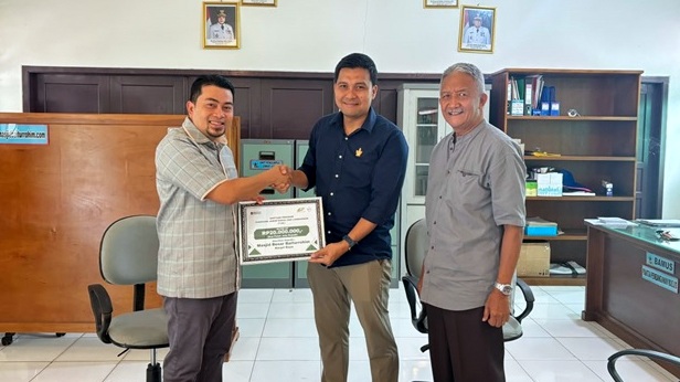 PTPN Salurkan TJSL Rp20 Juta untuk Masjid Baiturrohim