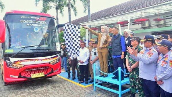 Dilepas Wagub, Pemprov Lampung Berangkatkan 1.886 Pemudik Gratis