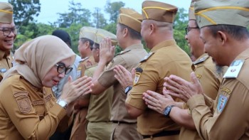 Bupati Waykanan Tekankan Disiplin Dan Kinerja ASN