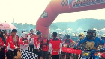 Ratusan Rider Bersaing Di Waykanan