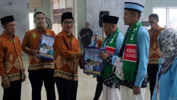 Perjalanan Suci Dimulai, Bupati Lampung Utara Lepas 398 Jemaah Haji